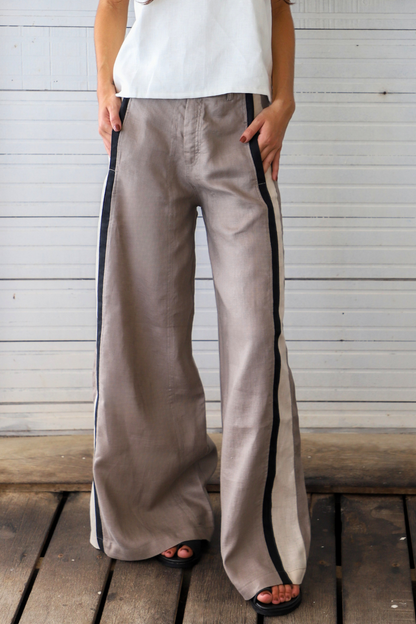 BLACK BORA PANTS