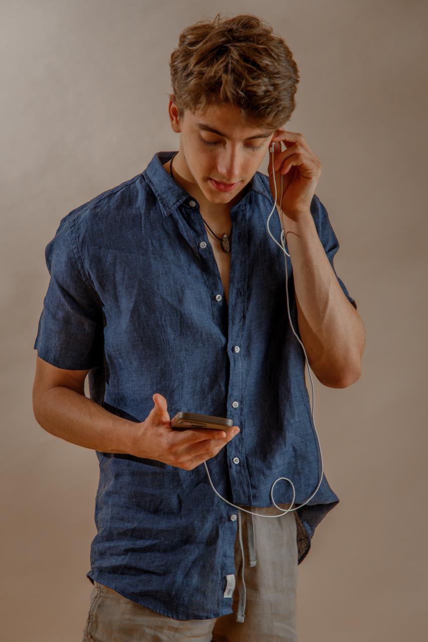 CAMISA 100% LINO manga corta azul