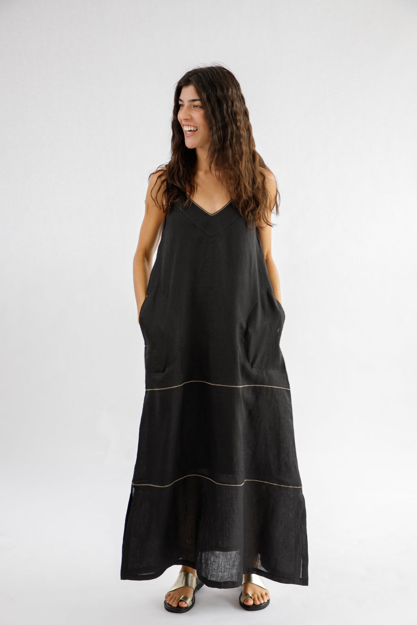 VESTIDO TOSSA NEGRO