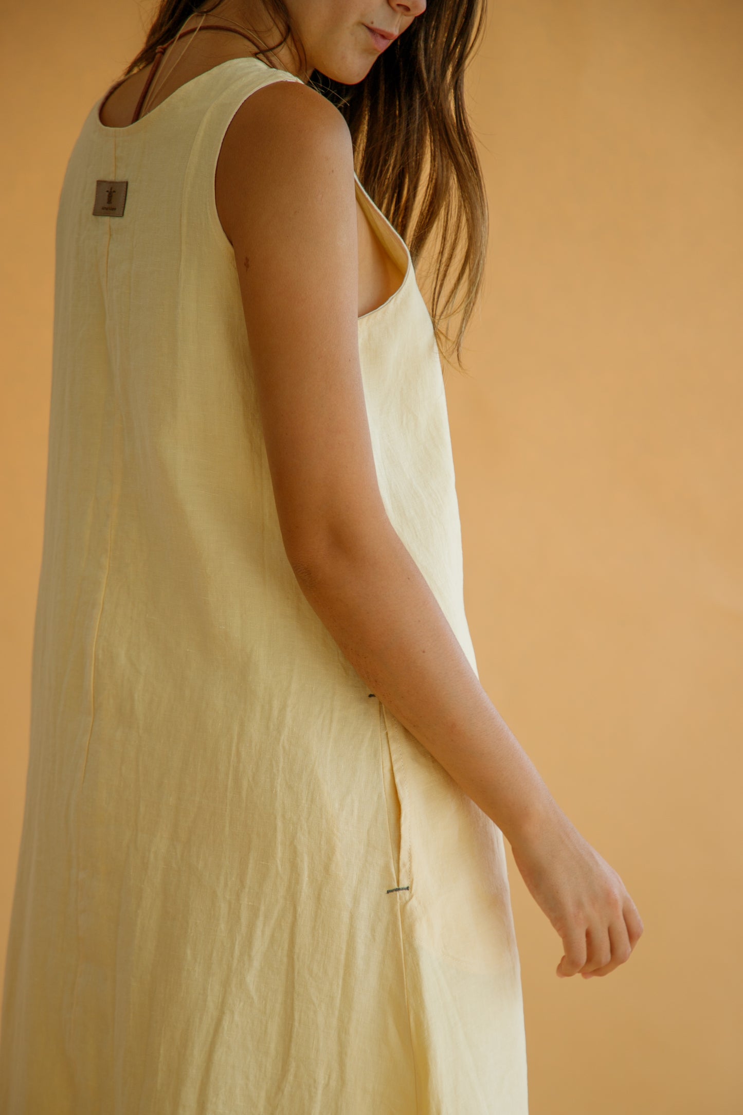 VESTIDO GORRITI AMARILLO